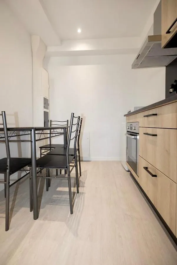 Apartment Le P'Tit Nid Des Halles Le Grand-Lemps